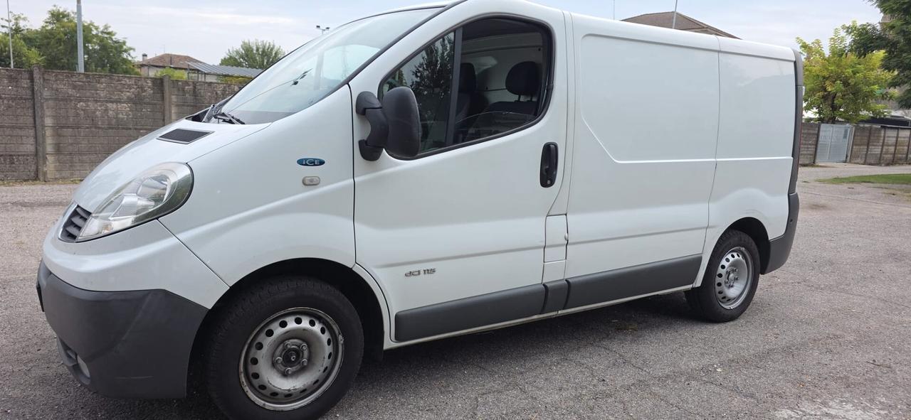 Renault Trafic T29 2.0 dCi/115 PC-TN Furgone Generique
