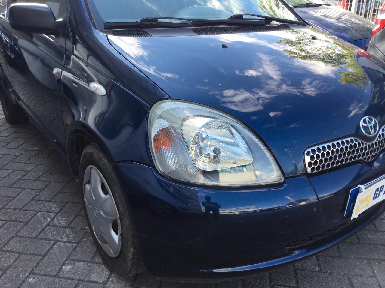 Toyota Yaris 1.0i 16V cat 3 porte Sol