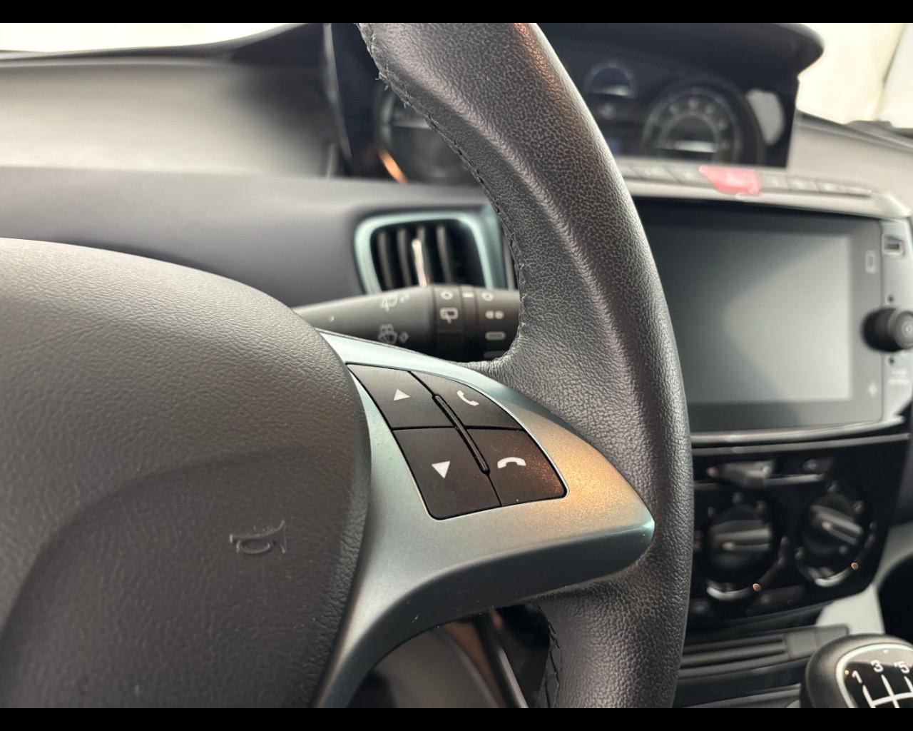 LANCIA Ypsilon 1.0 firefly hybrid Gold s&s 70cv 5p.ti