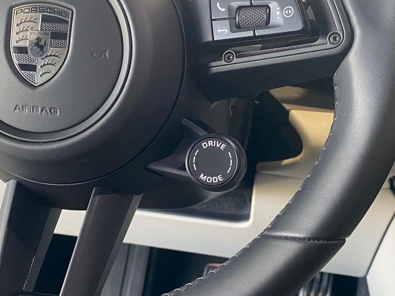 Porsche Macan EV Macan Turbo BEV 639 cv - IVA Esposta
