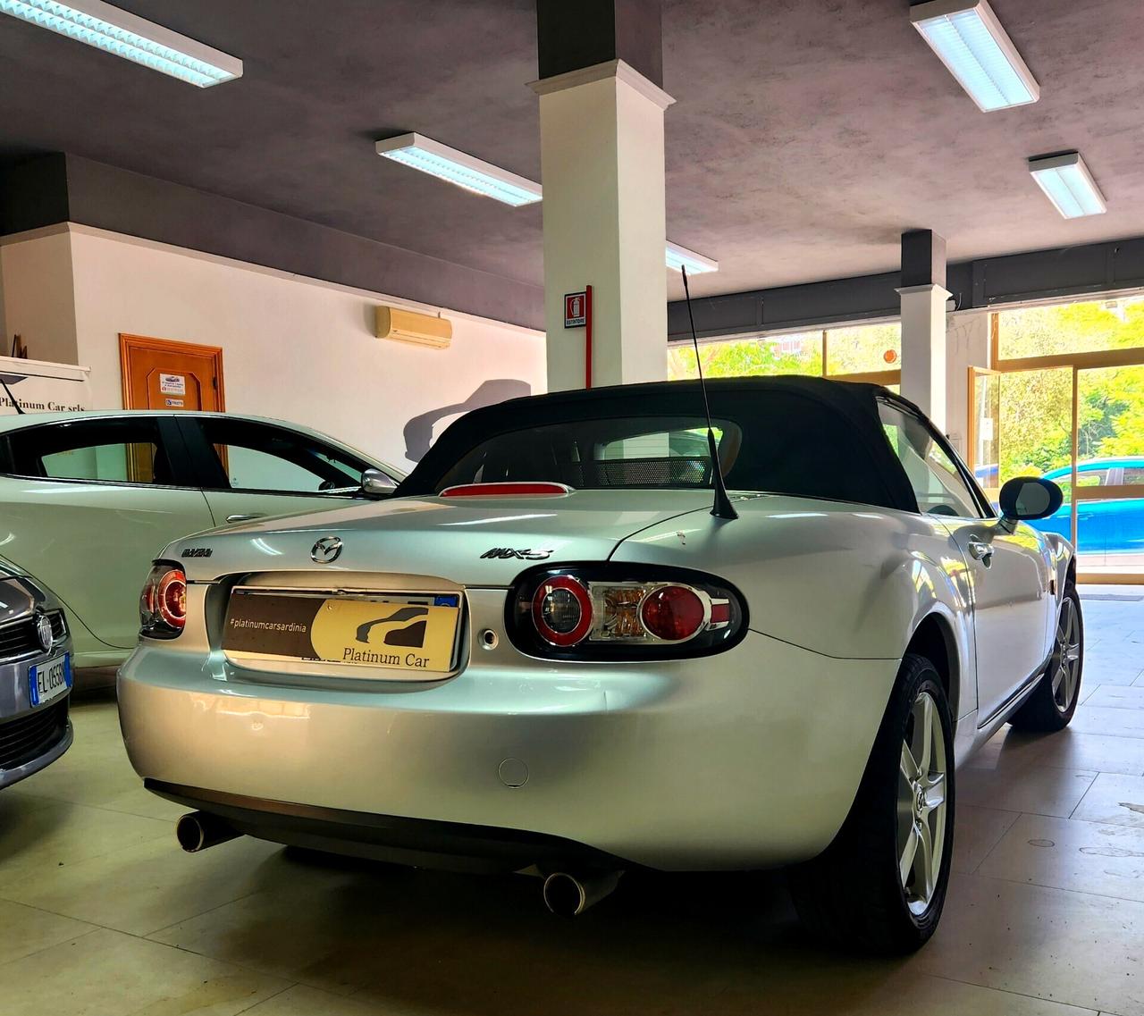 Mazda MX-5 1.8b 16V CABRIO