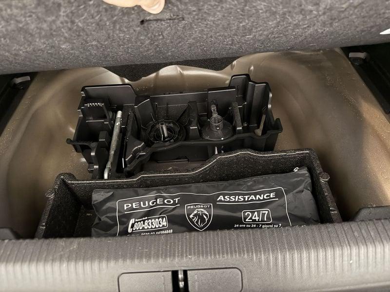 Peugeot 2008 PureTech 130 S&S EAT8 Allure Pack