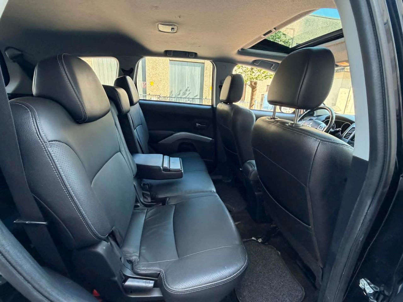 Mitsubishi Outlander 2.2aut-7p-Navi,Pelle,Tetto,Xeno-FULL-GARANZIA