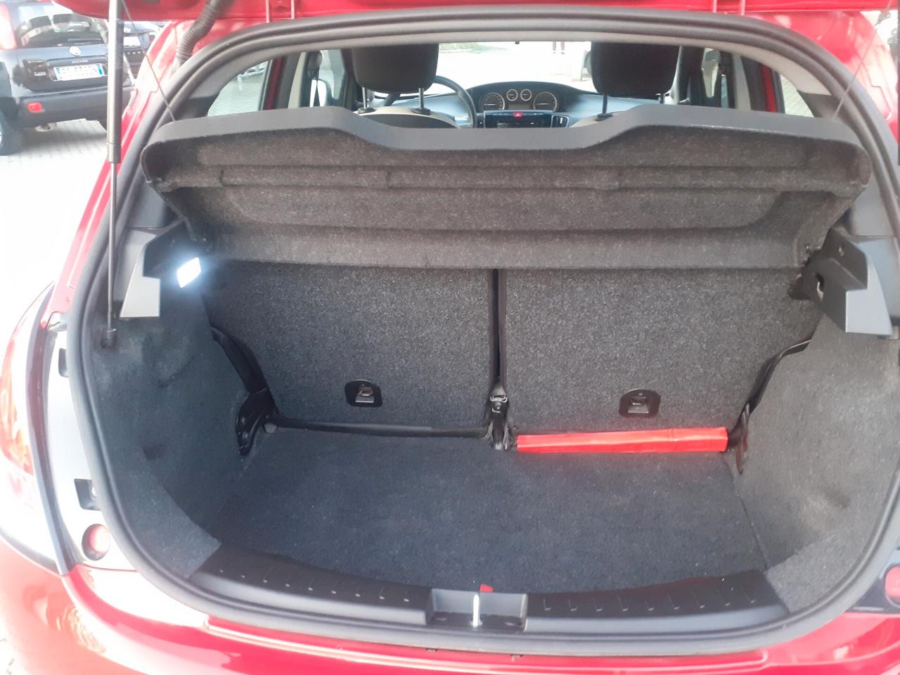 Lancia Ypsilon 1.2 69 CV