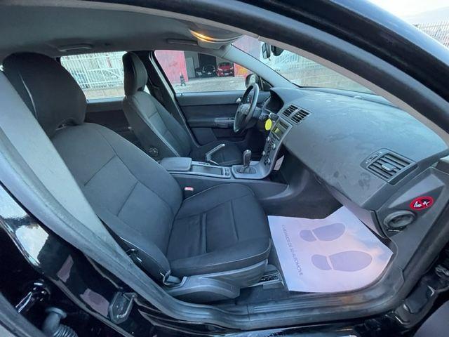 VOLVO - V50 - D2 R-design
