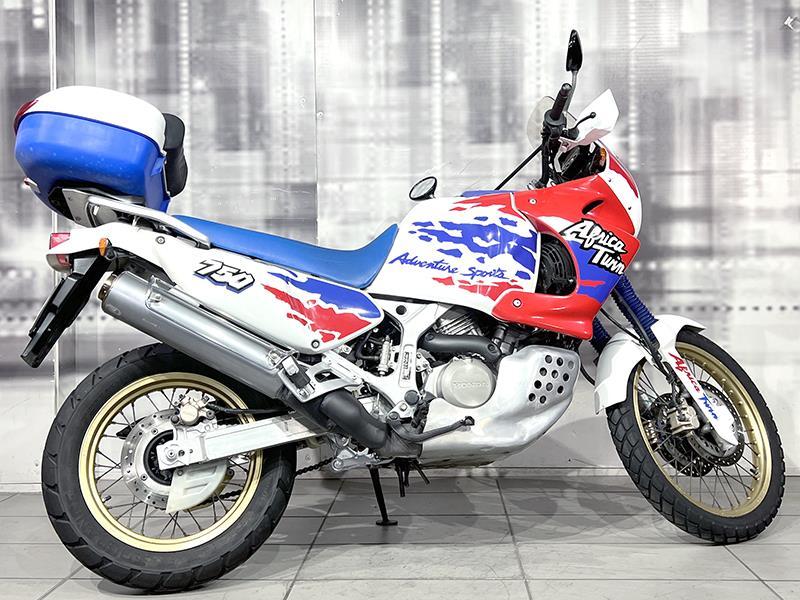 Honda Africa Twin 750 XRV