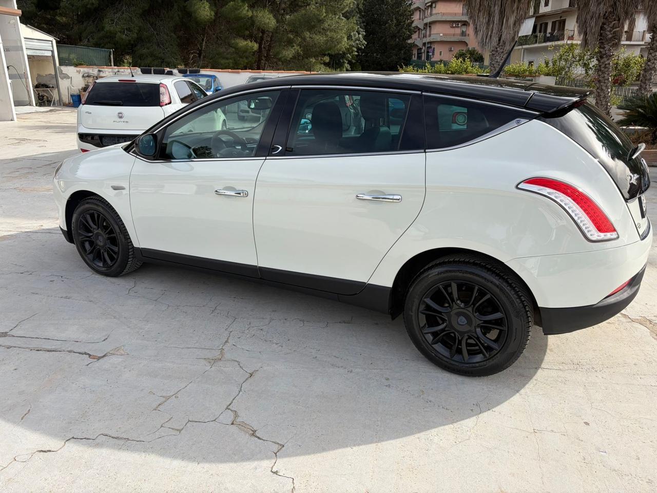 Lancia Delta 1.6 MJT DPF Selectronic Platinum