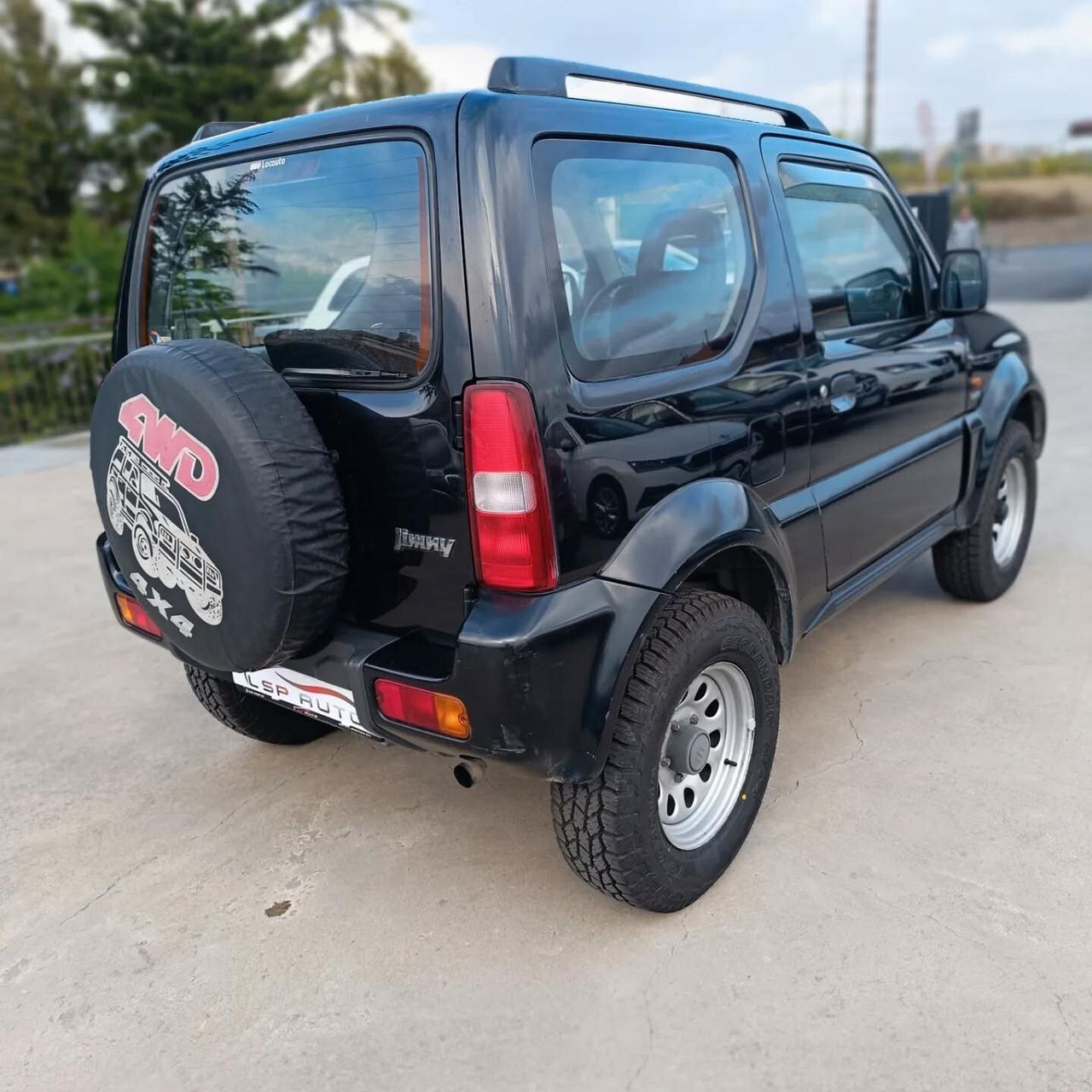 Suzuki Jimny 1.5 DDiS INTROVABILE PARI CARATTERISTICHE