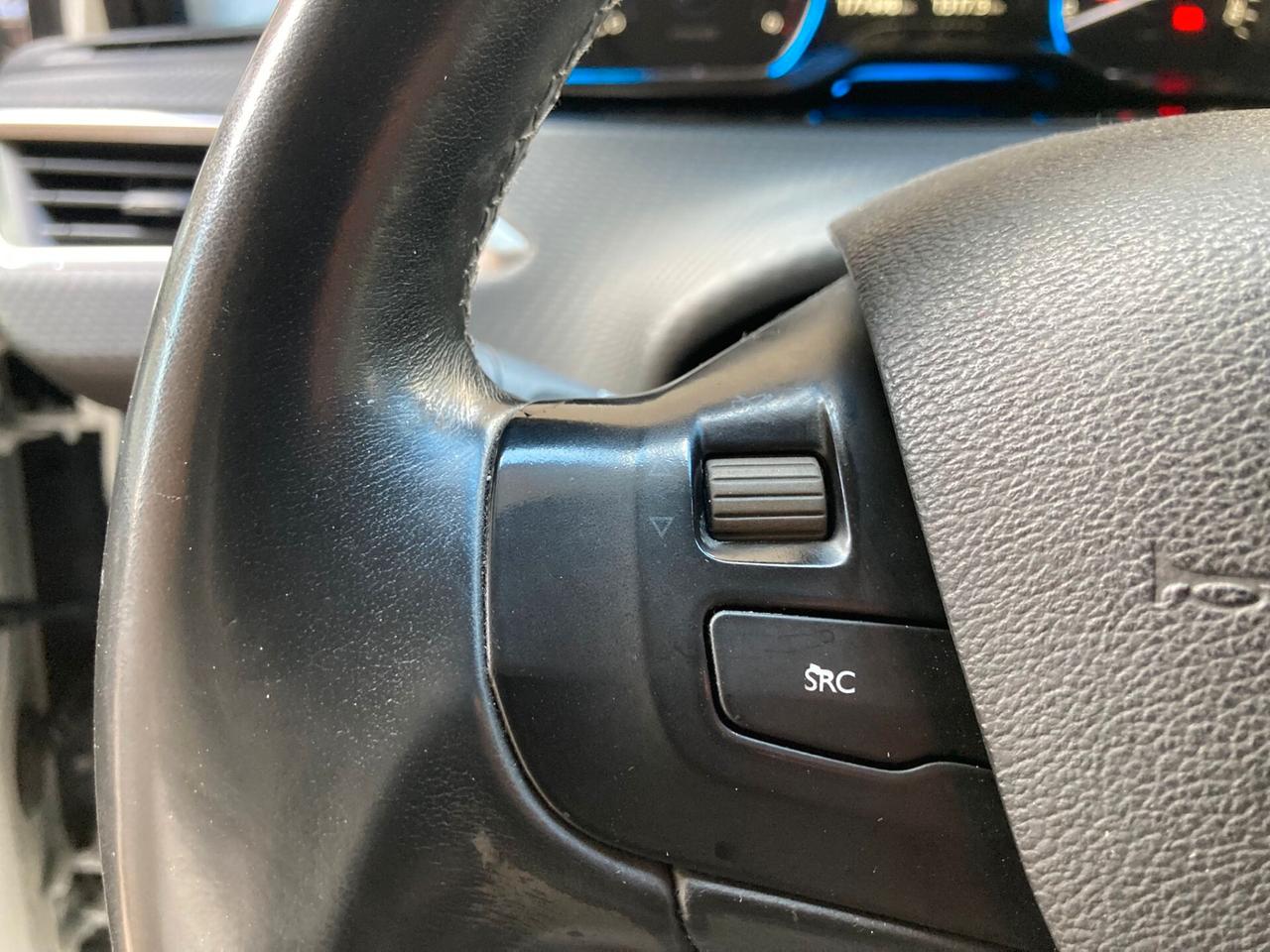 Peugeot 2008 1.6 e-HDi - PERFETTA - 2014