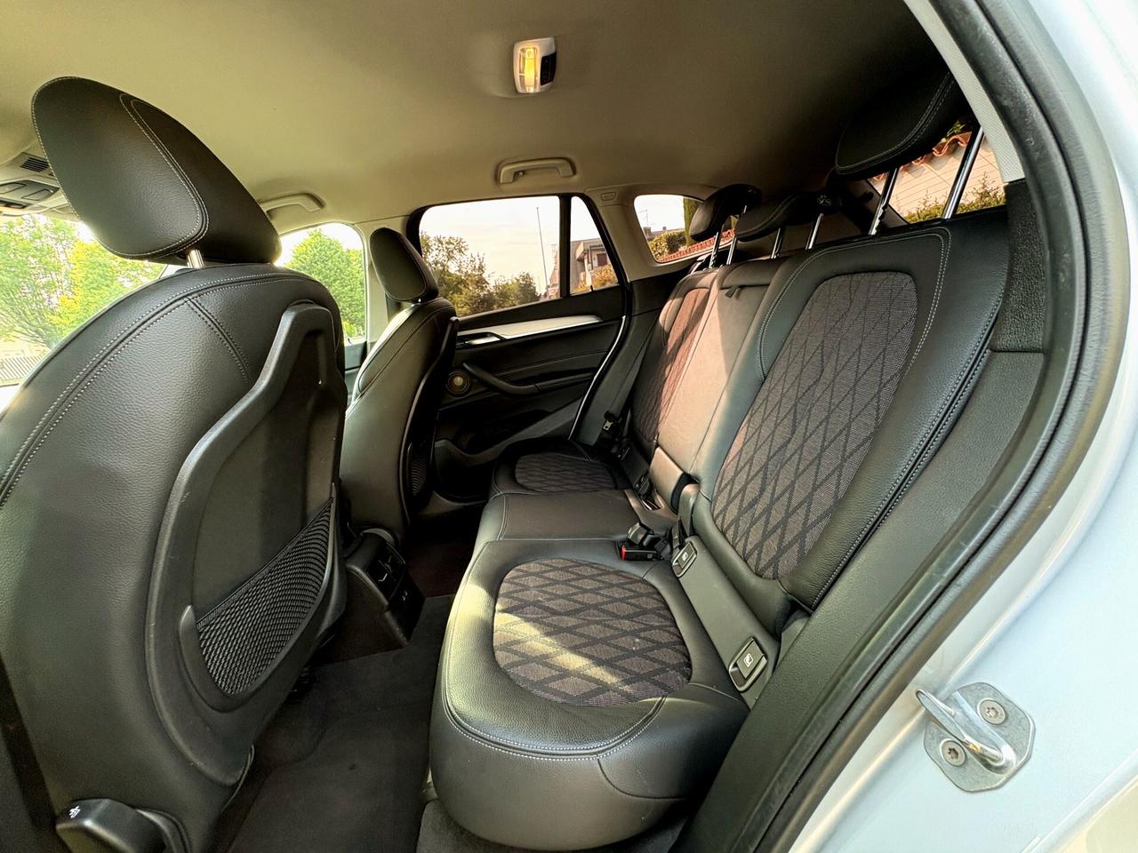 BMW X1 2.0D aut. 4x4-Pelle,Navi,Camera-FULL-2018