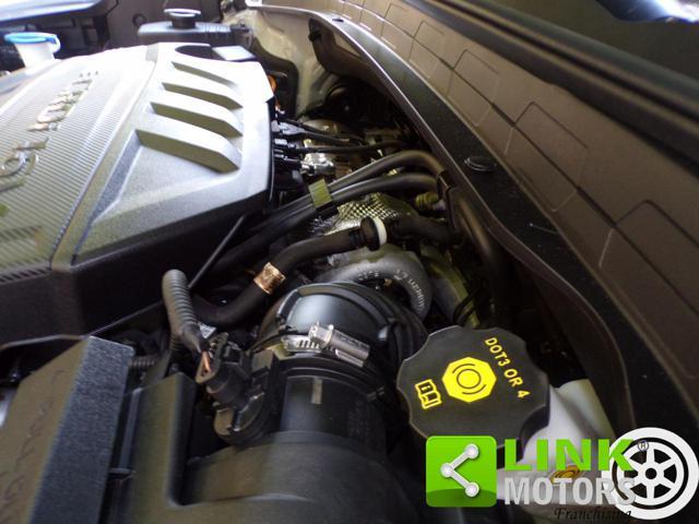 HYUNDAI Santa Fe 2.2 CRDi 4WD A/T 7 posti Xprime con Garanzia