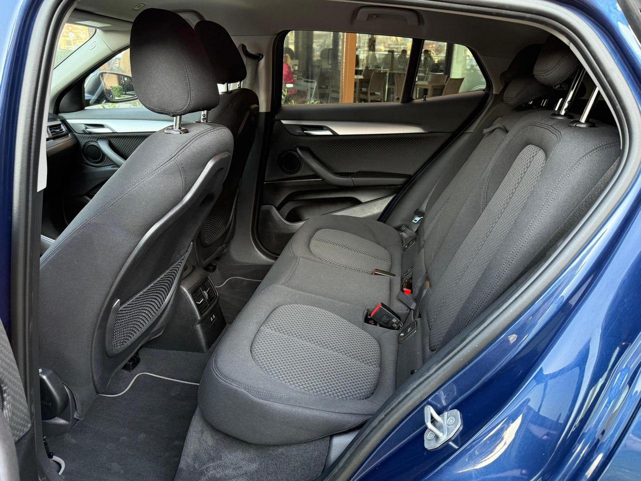 BMW X2 xdrive25e Advantage Auto 30000KM UNIPROP.