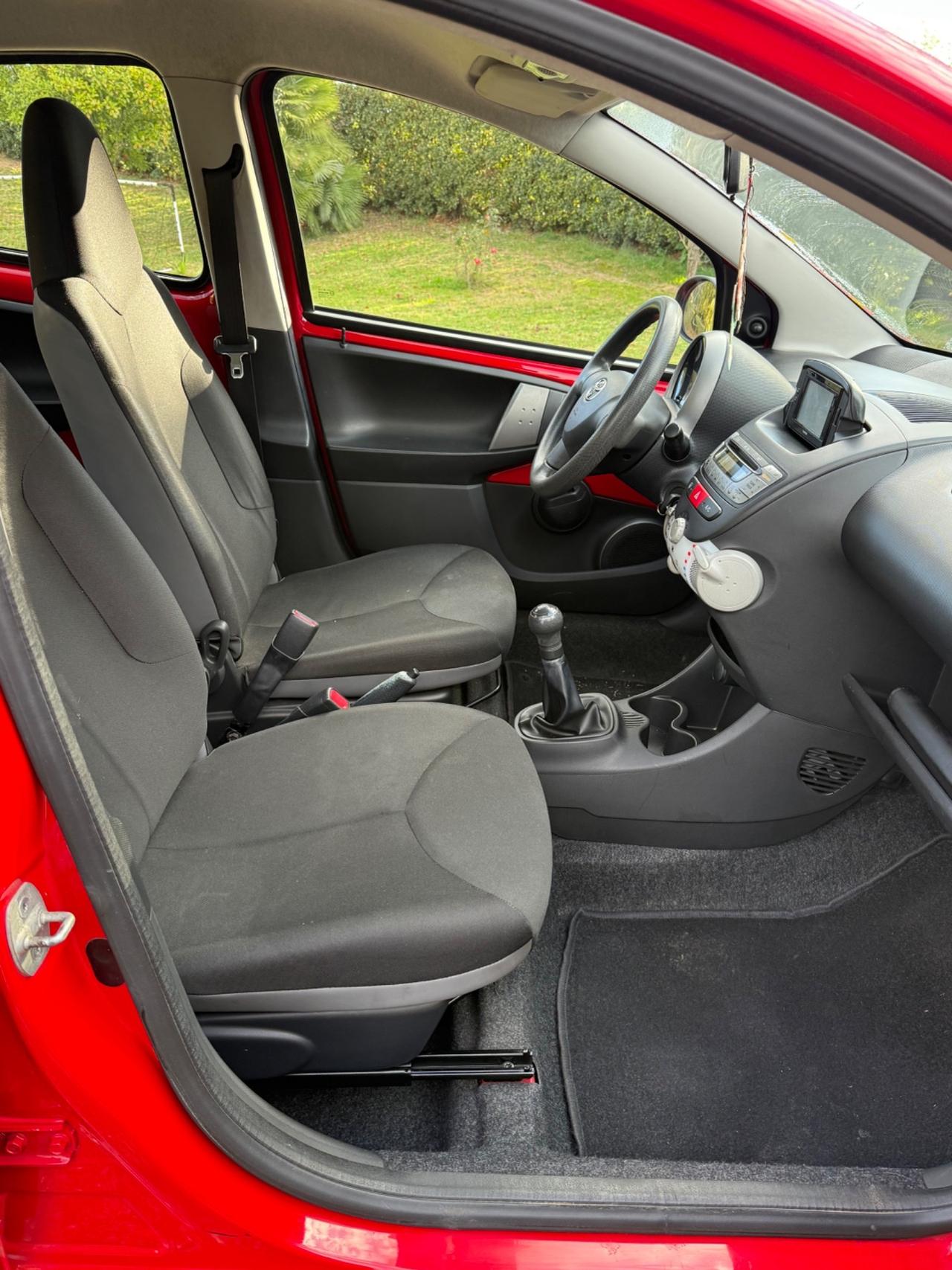 Toyota Aygo 1.0 12V VVT-i 5 porte Lounge Connect