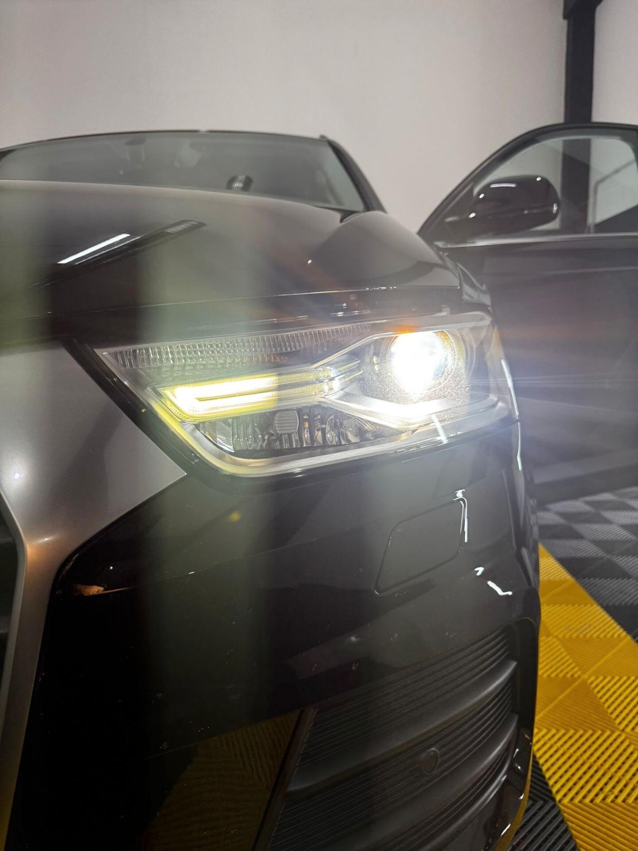 Audi Q3 2.0 TDI 150 CV S tronic