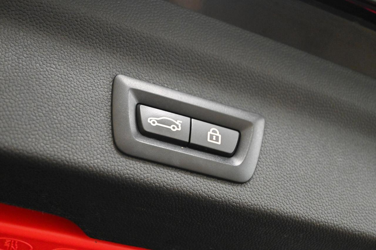 MINI Mini Countrym.(F60) Mini 1.5 Cooper Busine...