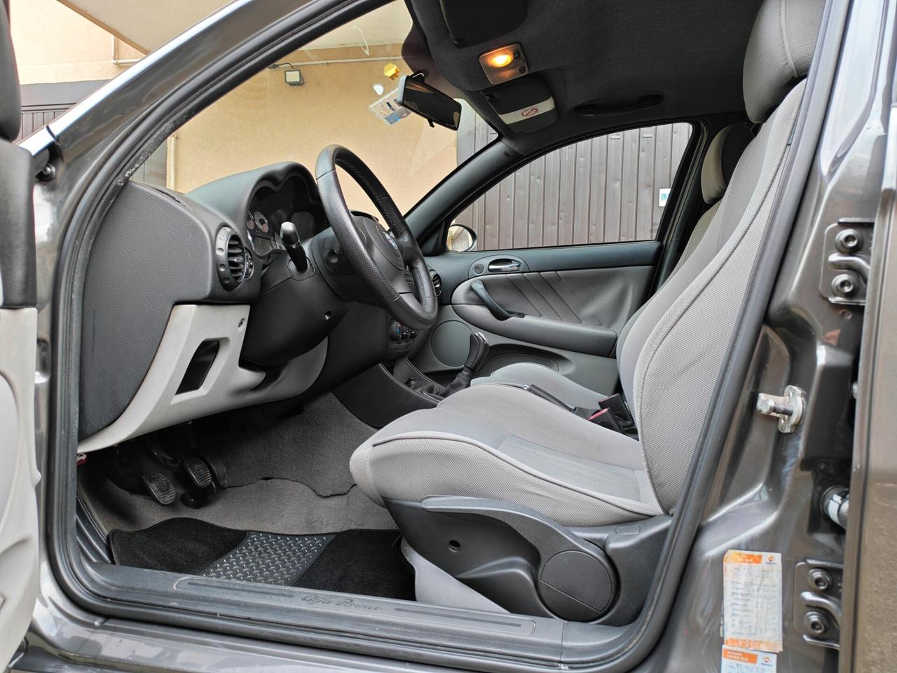 Alfa Romeo 147 1.6 BENZINA 105cv / Unipro / 153.000km