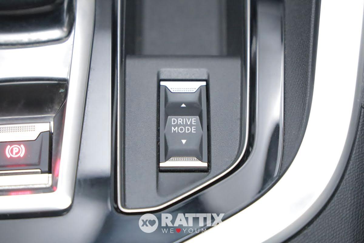 Peugeot 3008 1.6 Hybrid PHEV 225CV Allure Pack e-EAT8