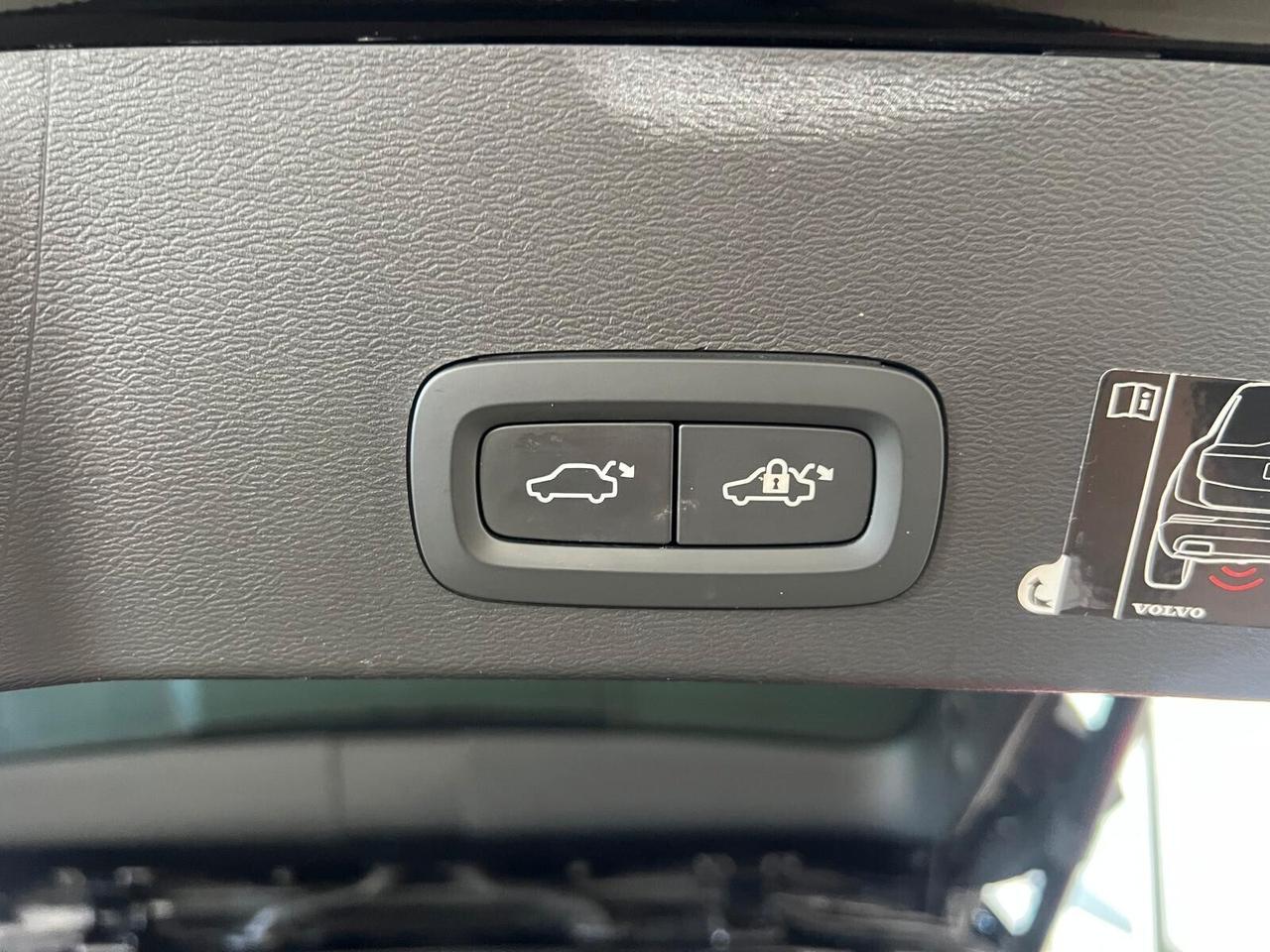 Volvo XC40 D4 AWD Geartronic R-design
