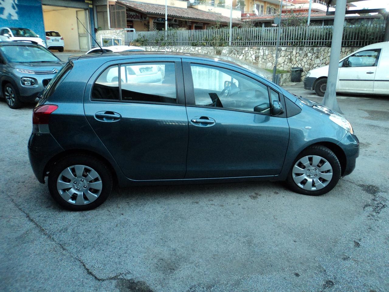 Toyota Yaris 1.3 5 porte Sol GPL