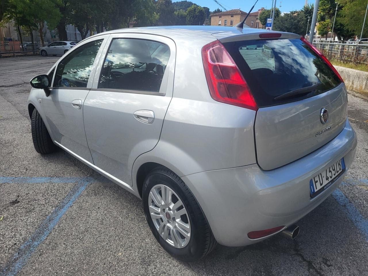 FIAT PUNTO EVO 1,2 GPL-UNICA PROPRIET-3 REVISIONI