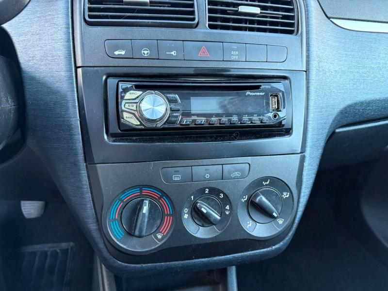 Fiat Grande Punto 3 Porte 1.3 mjt 16v Sport 90cv ADATTA NEOPATENTATI