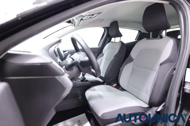RENAULT Clio SCE 65 CV 5 PORTE EVOLUTION FARI LED NEOPATENTATI