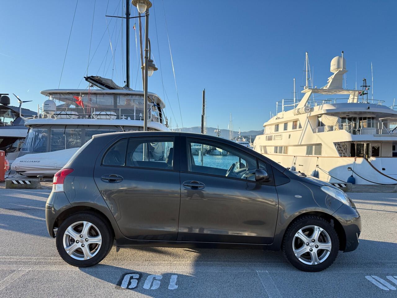 Toyota Yaris 1.4 D-4D DPF -EURO 5 - ADATTA A NEOPATENTATI