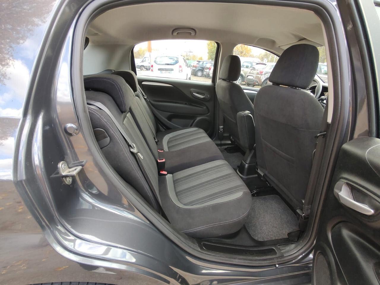 Fiat Punto Evo - EVO, 1.4 M. AIR 16V, 5 PORTE S&S EMOTION, GANCIO TRAINO, CON SOLO 27.000KM, OK NEOPATENTATI, GARANZIA L.12 MESI