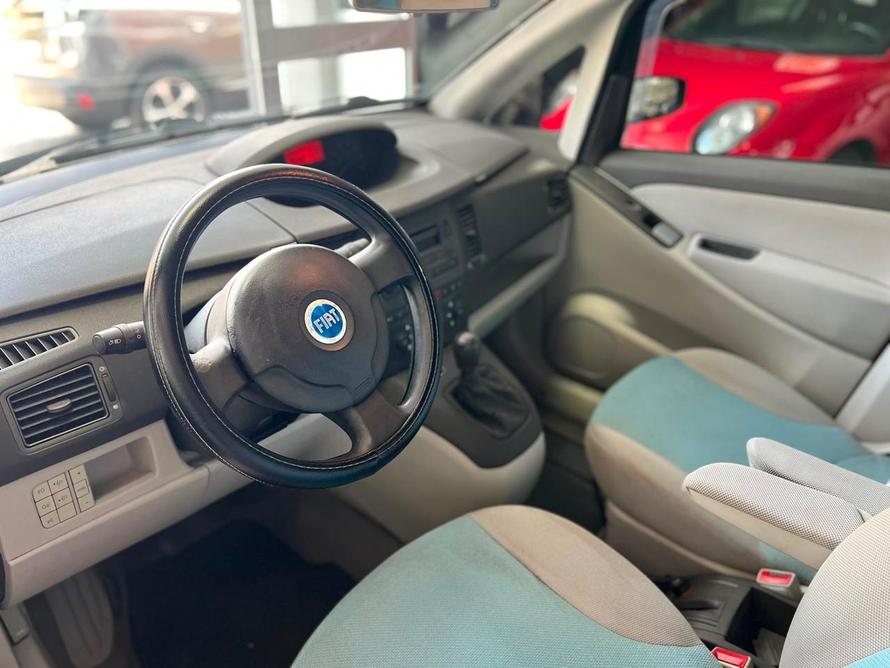Fiat Idea 1.4 16V Emotion