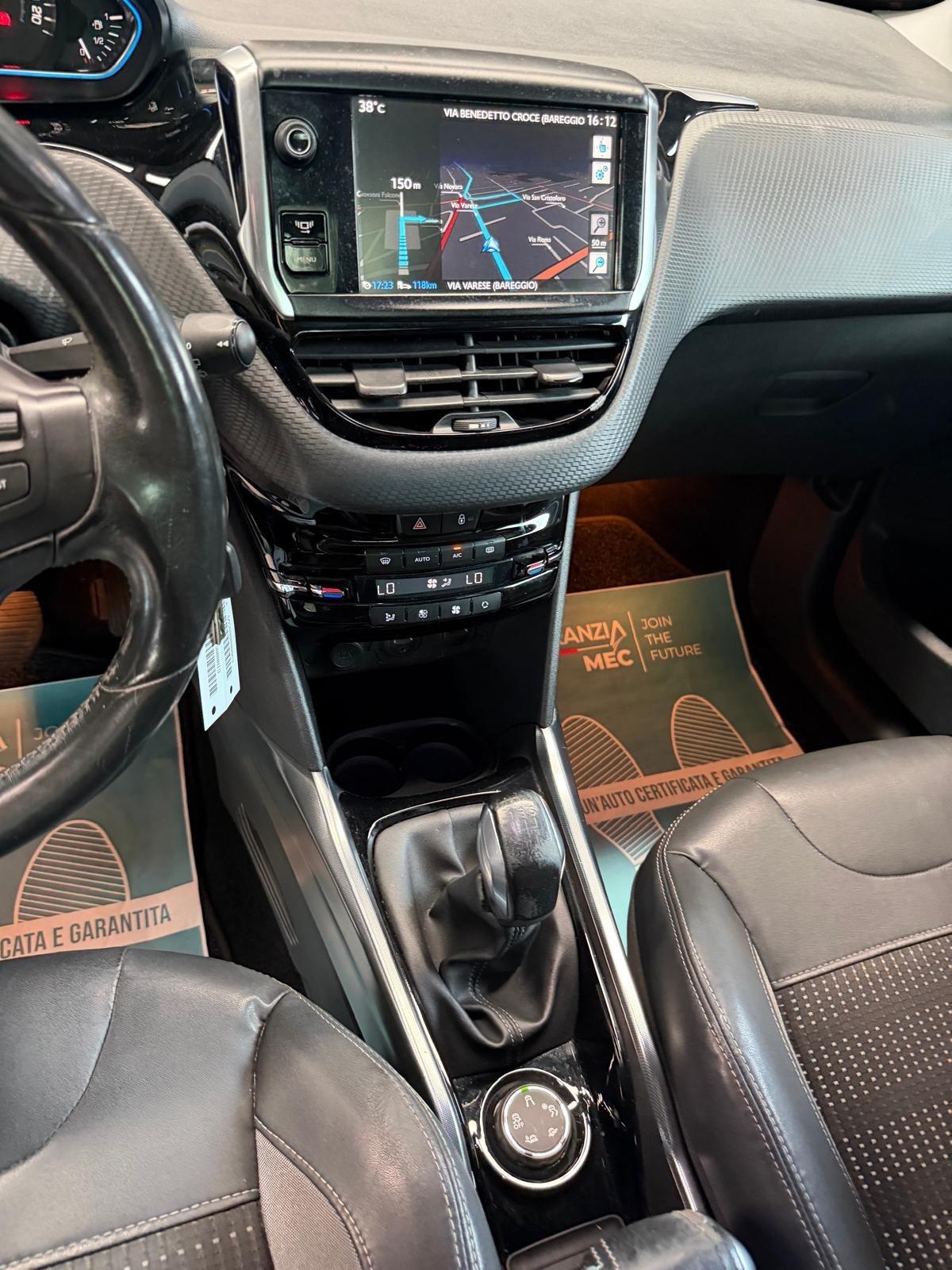 Peugeot 2008 Neopatentati+Tetto+Pelle+Allure