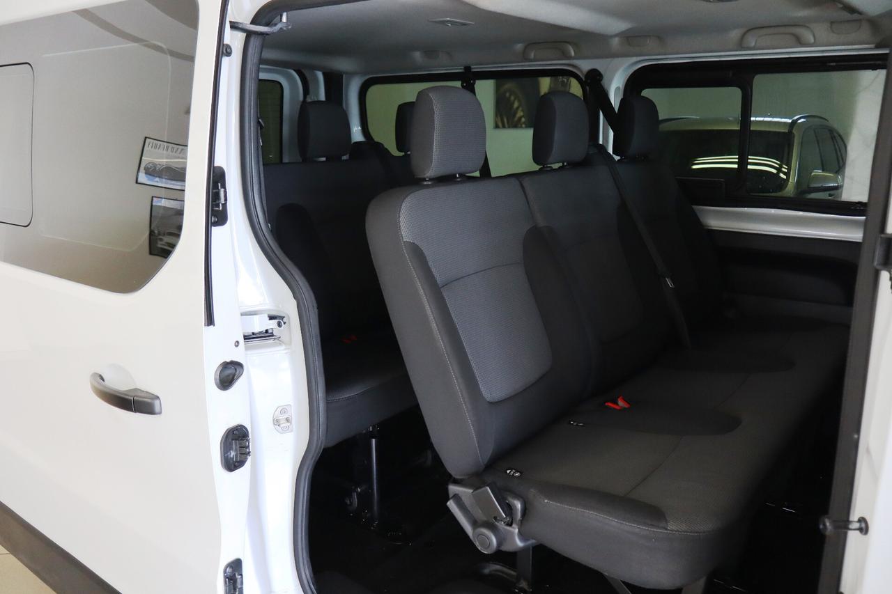 RENAULT TRAFIC PASSENGER 9 POSTI 2.0 BLUEDCI 150 CV L2 H1 EDC AUTHENTIQUE