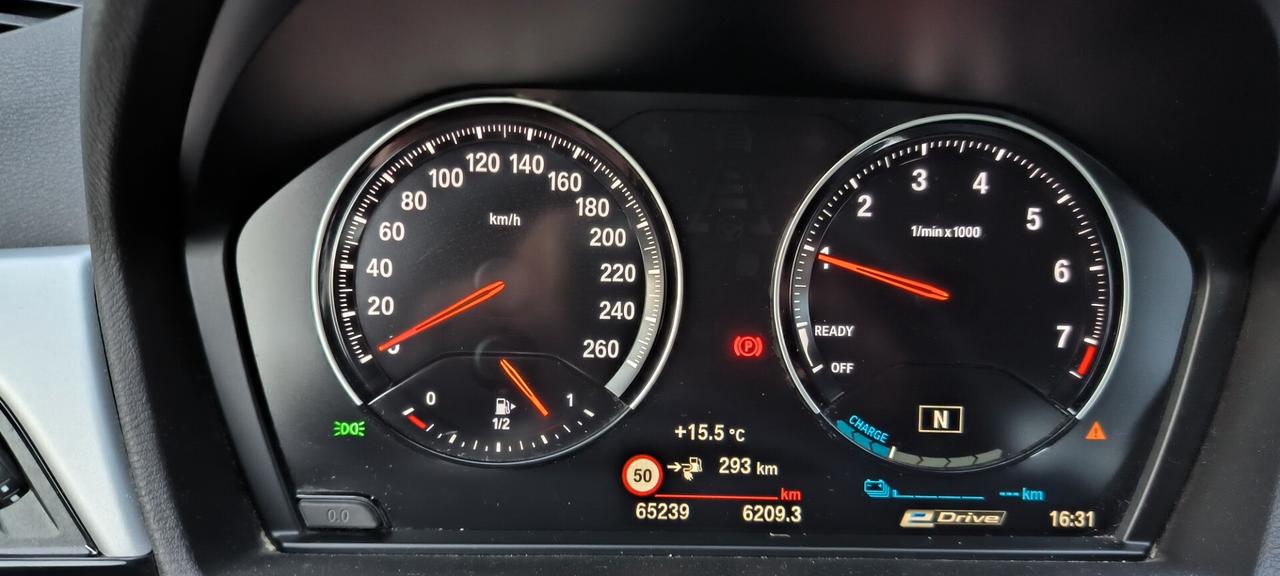 BMW X1 auto incidentata