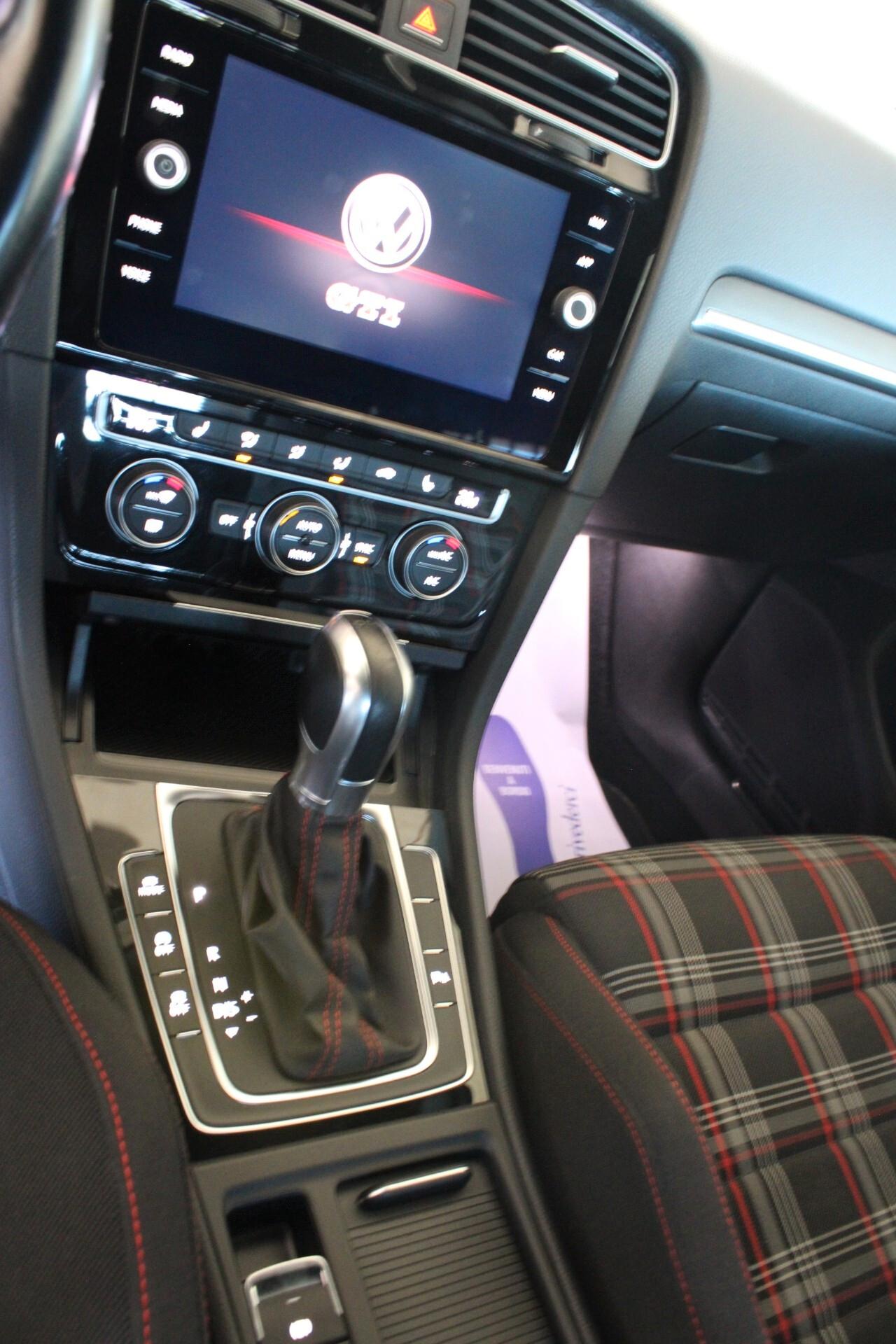 Volkswagen Golf GTI 5p 2.0 tsi dsg TUTTI TAGLIANDI DOCUMENTATI