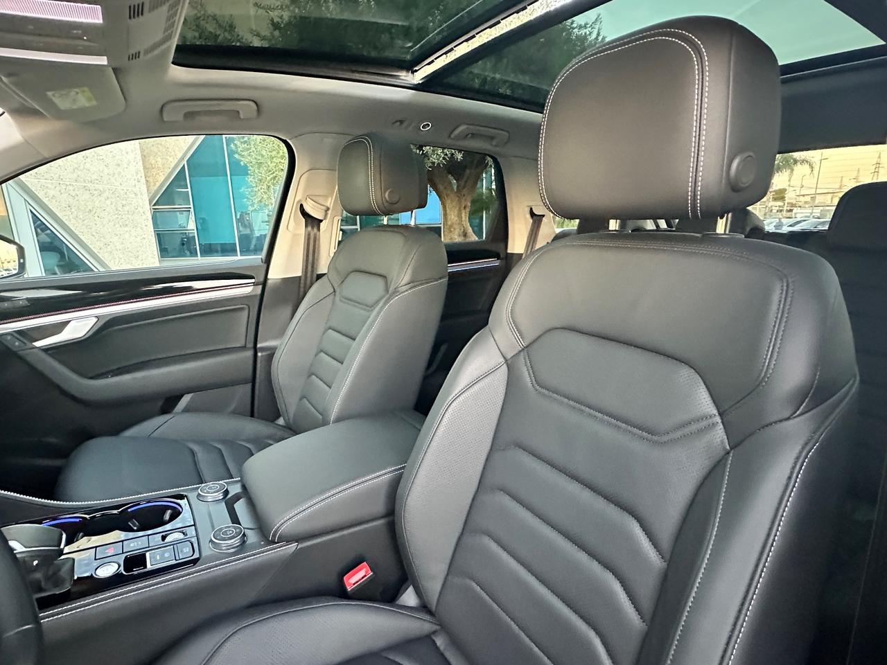 Volkswagen Touareg V6 tsi Elegance possibilità noleggio no scoring