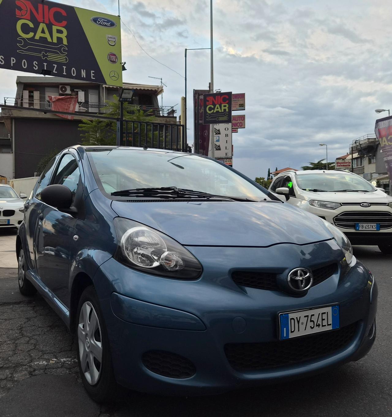 Toyota Aygo 1.0 12V VVT-i 5 porte Sol