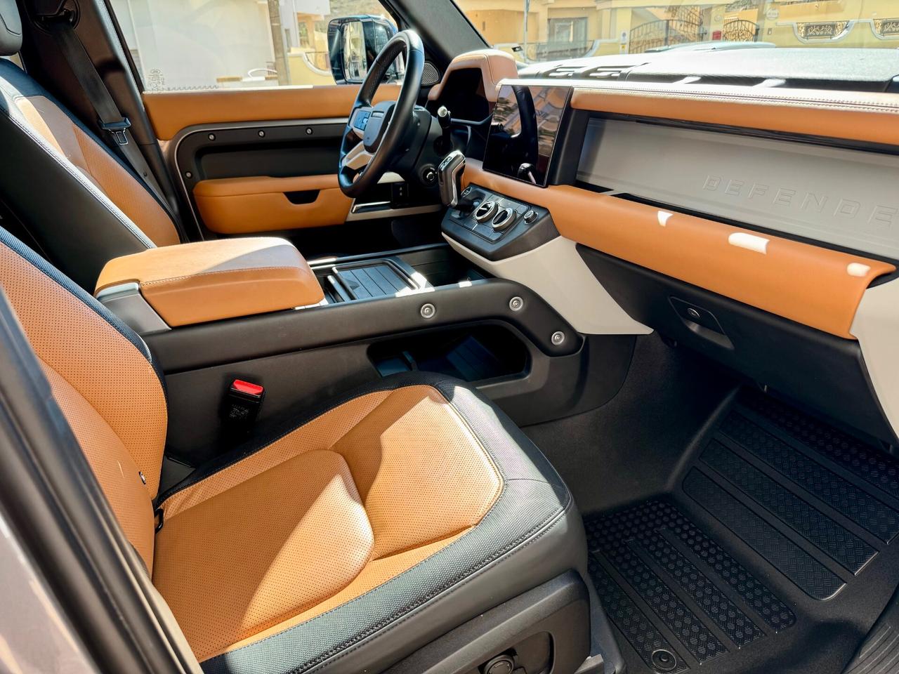 Land Rover Defender 110 3.0D I6 250 CV AWD Auto X-Dynamic HSE