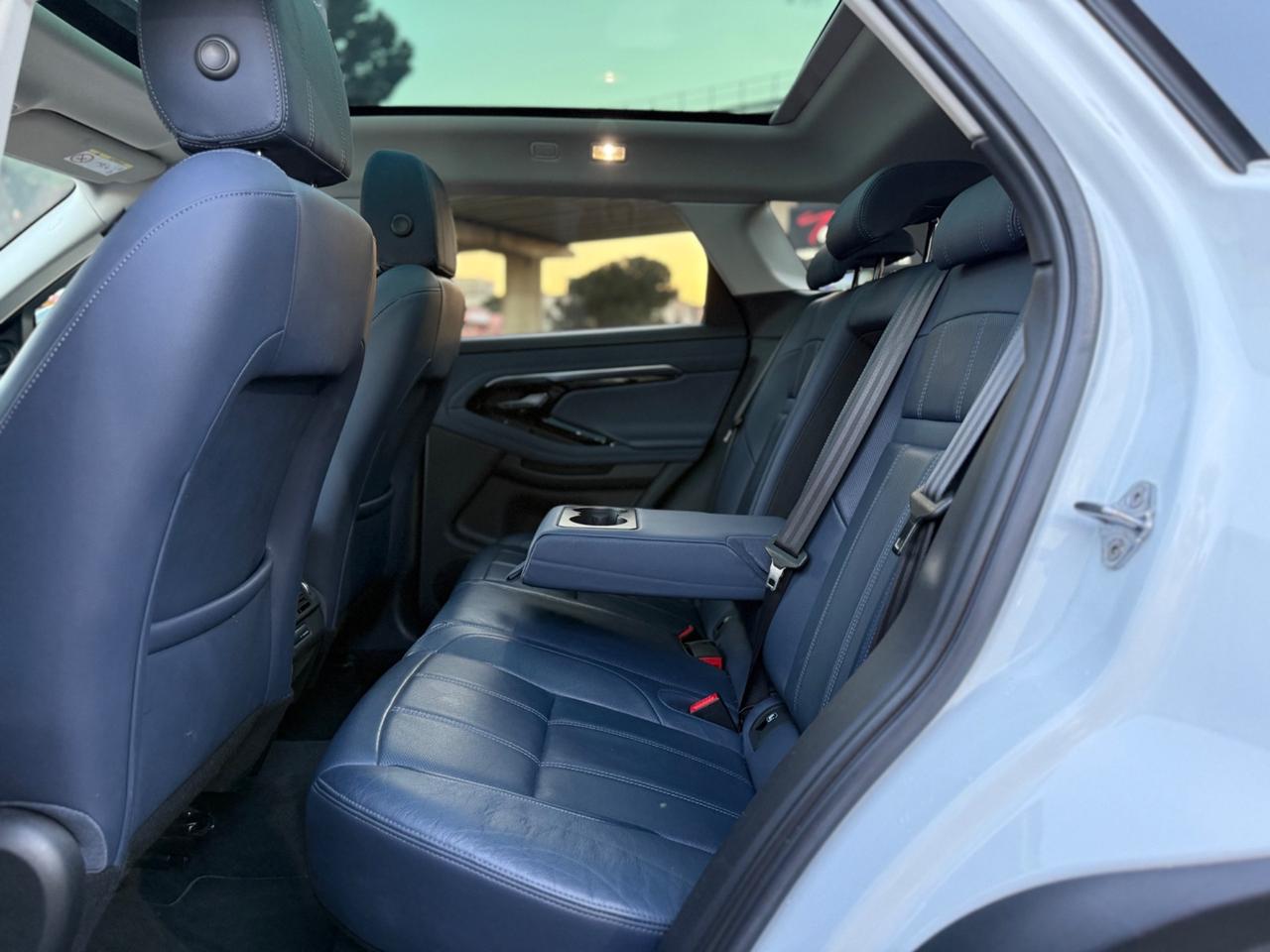 Land Rover Range Evoque 2.0 MHEV 150cv SOLO 95.000KM