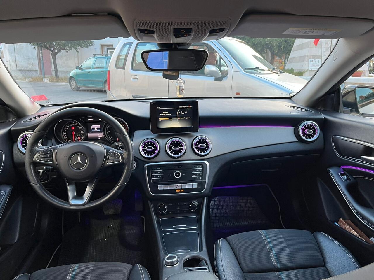 Mercedes-benz CLA 200 d S.W. Automatic Premium
