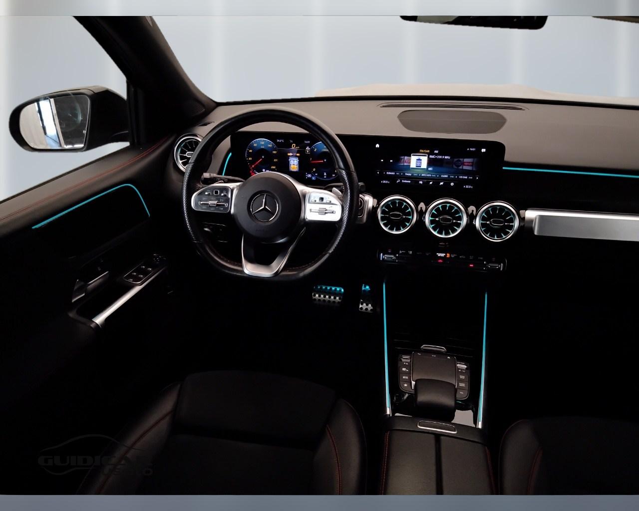 Mercedes-Benz GLB - X247 2019 - GLB 180 d Premium auto