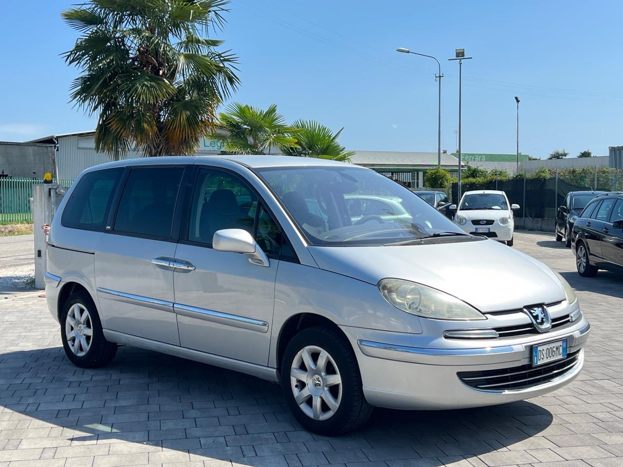 Peugeot 807 2.0 HDi FAP SR