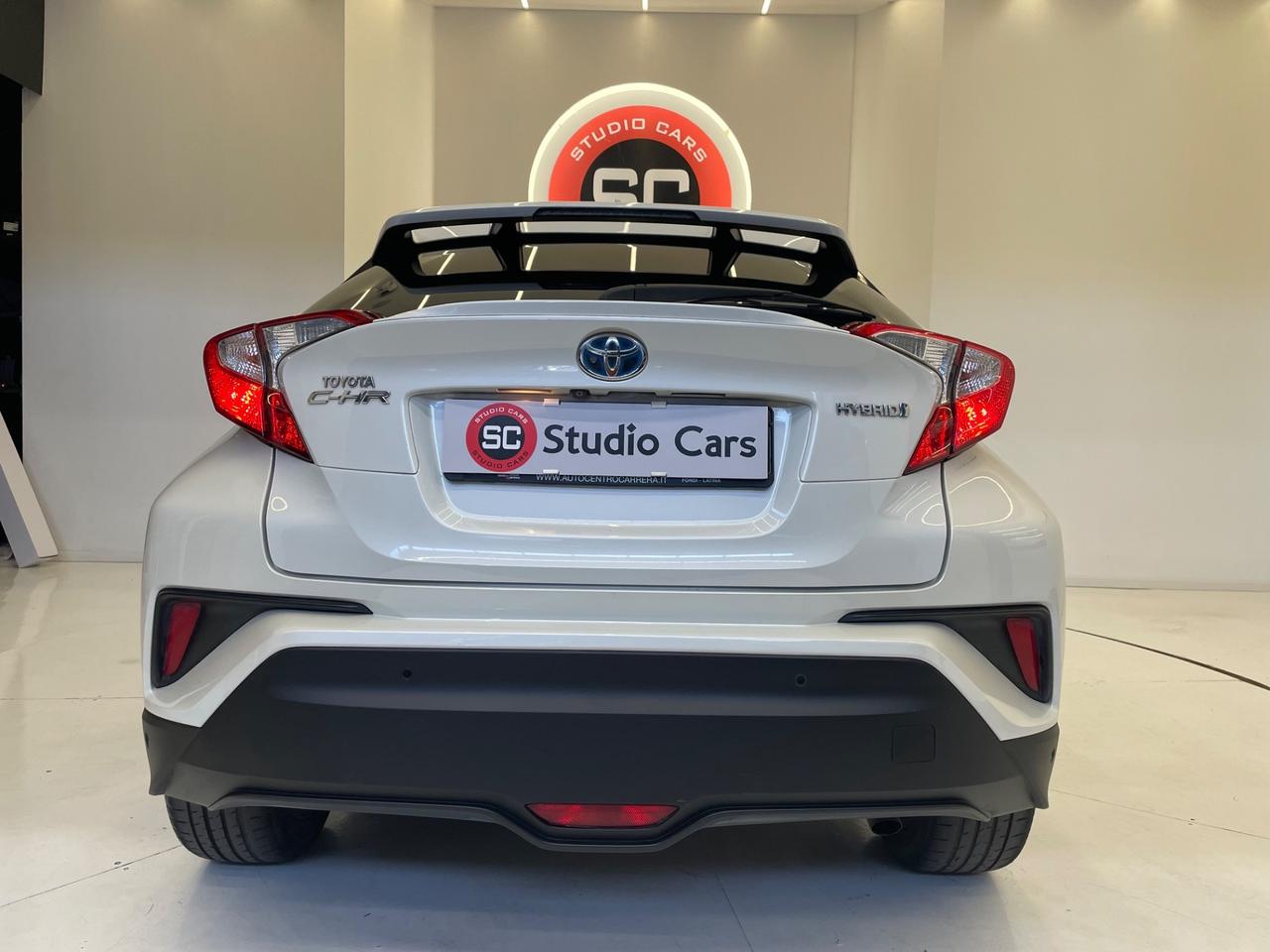 Toyota C-HR 1.8 Hybrid E-CVT Lounge