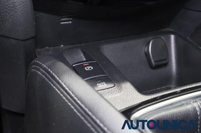 NISSAN Qashqai 1.2 DIG-T N-CONNECTA NEOPATENTATI TETTO PANORAMA
