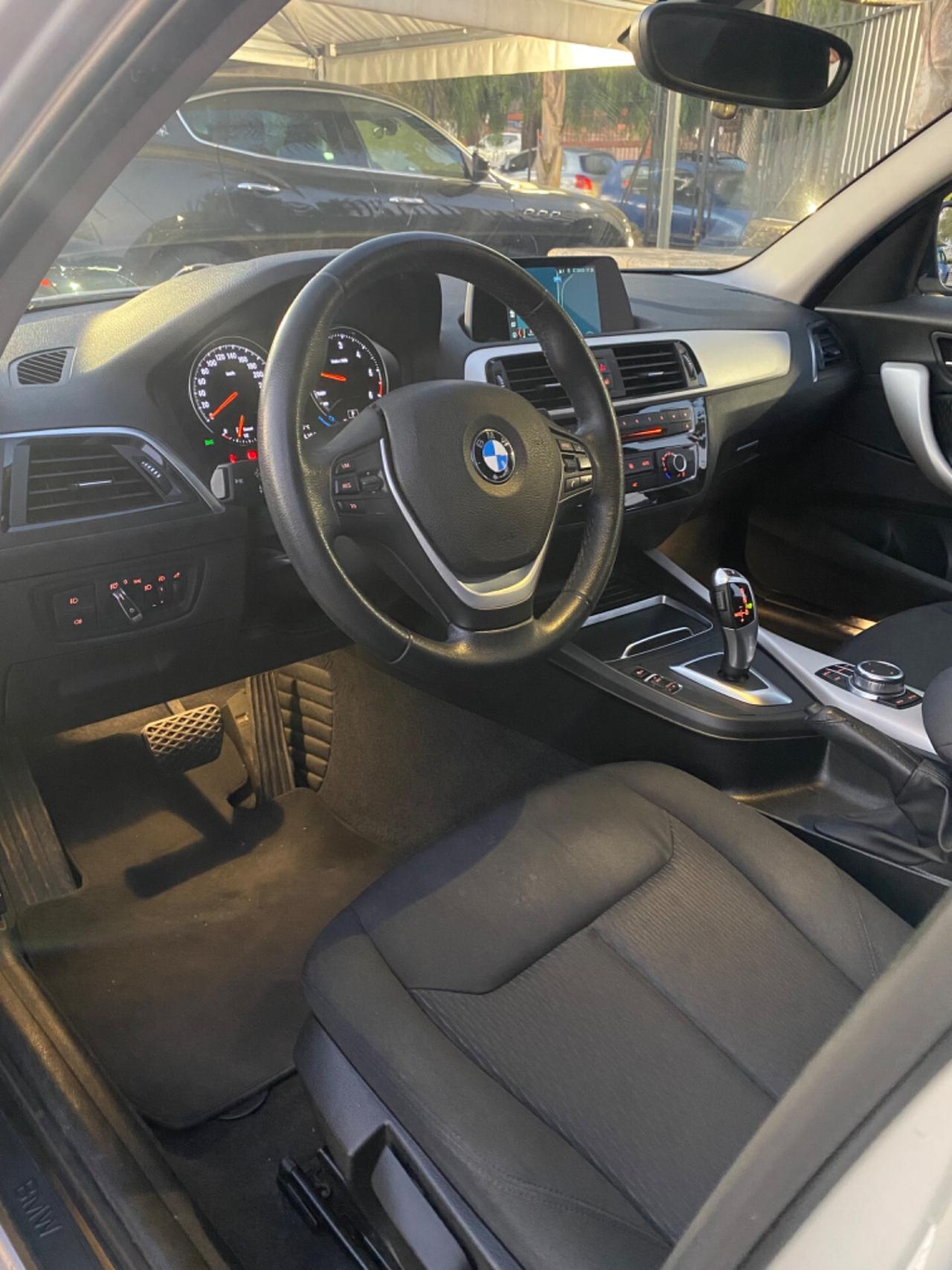 Bmw 118 118d 5p. Advantage 09/2019