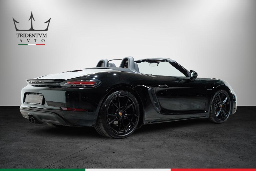 Porsche Boxster 718 r 2.0 300cv pdk