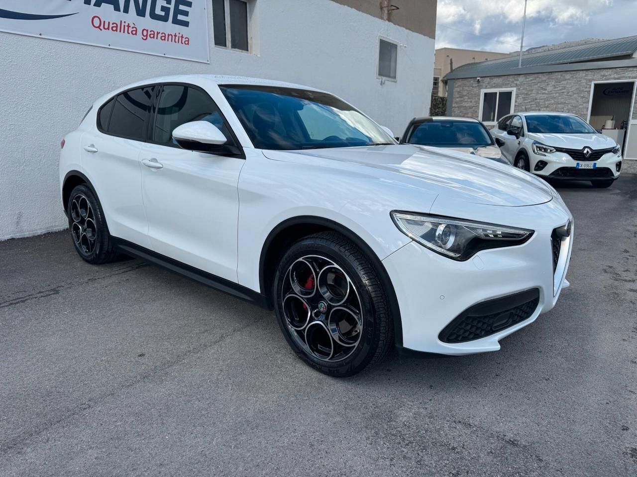 Alfa Romeo Stelvio 2.2 Turbodiesel 160 CV AT8 RWD Business