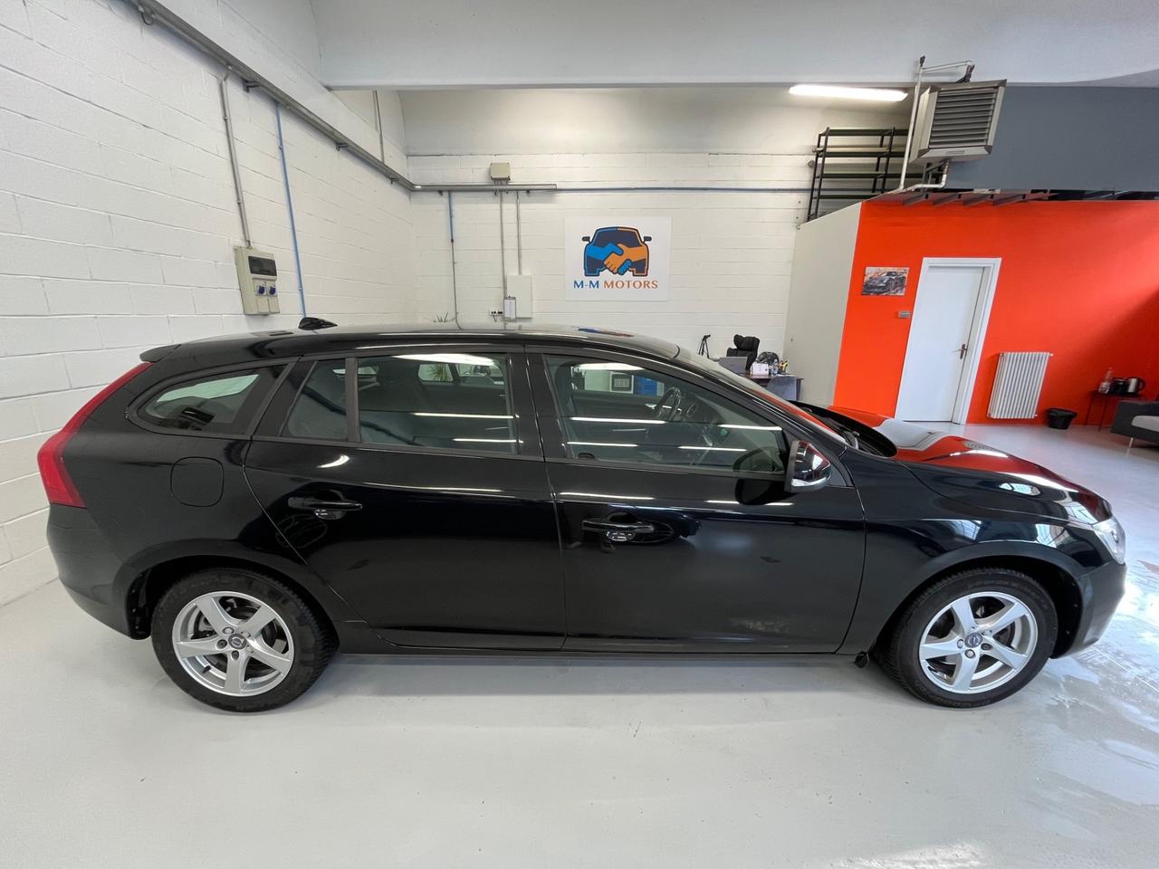 Volvo V60 D2 Geartronic Kinetic