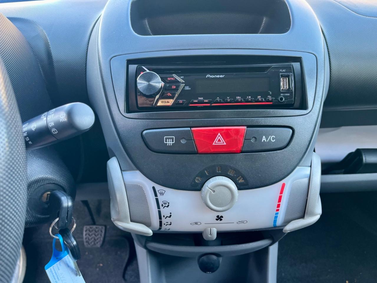 Toyota Aygo 1.0benz 2007 108.000km cambio robotizzato