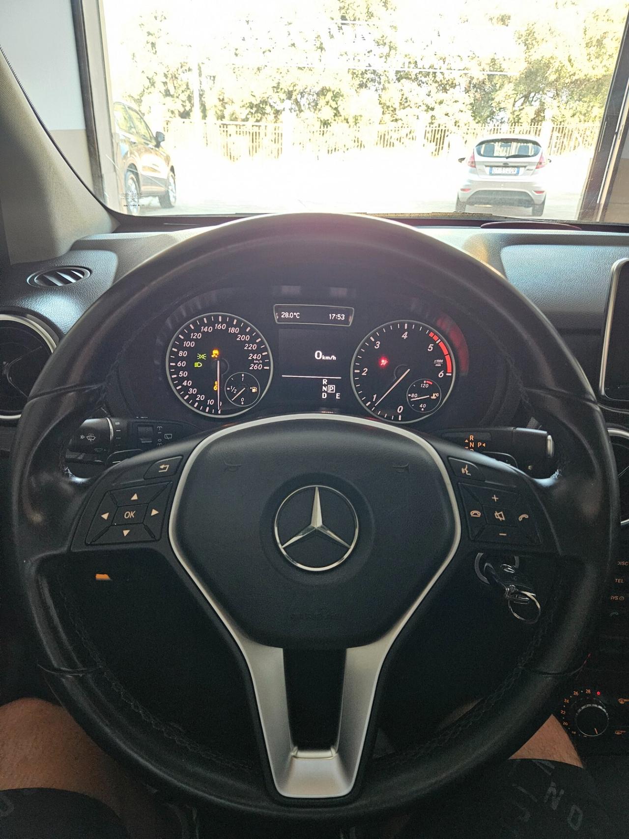 Mercedes-benz B 180 B 180 CDI Automatic Premium