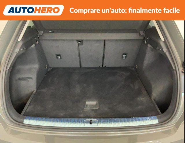 AUDI Q3 35 TFSI Business Advanced