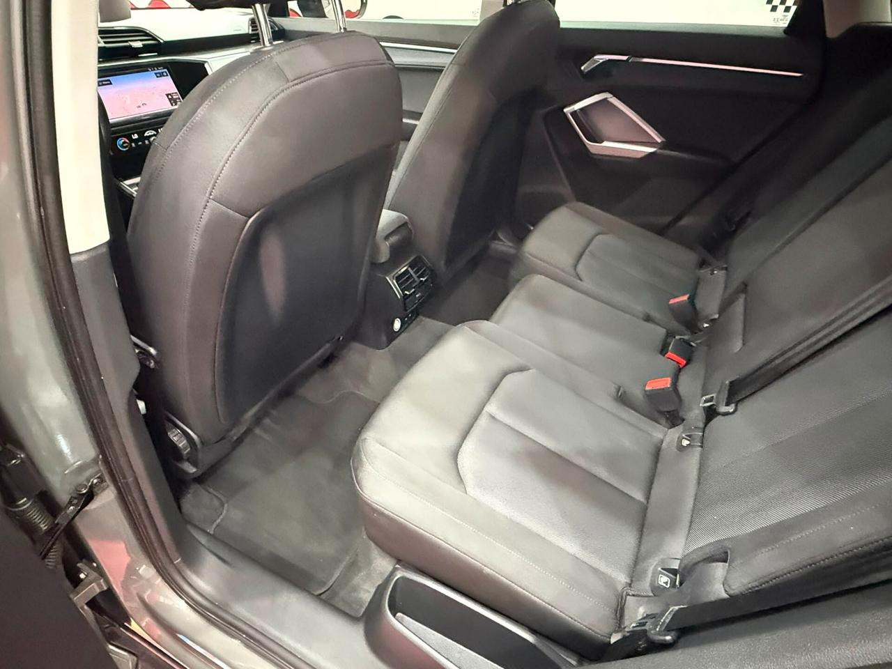 Audi Q3 35 TDI 2.0 150cv S line edition - 2019